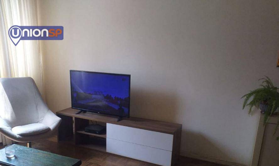 Apartamento à venda com 2 quartos, 70m² - Foto 2