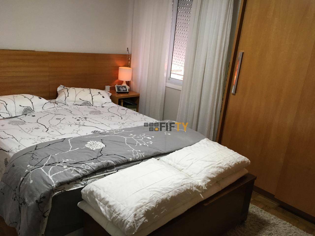 Apartamento à venda com 2 quartos, 110m² - Foto 18