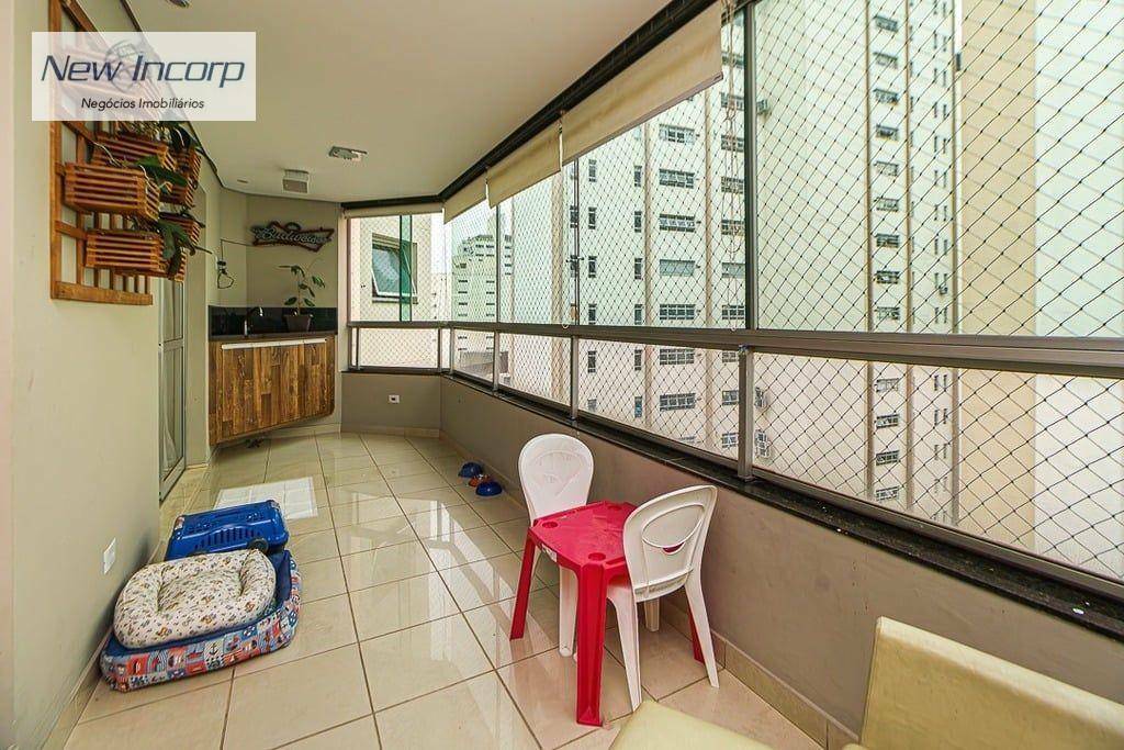 Apartamento à venda com 3 quartos, 195m² - Foto 17