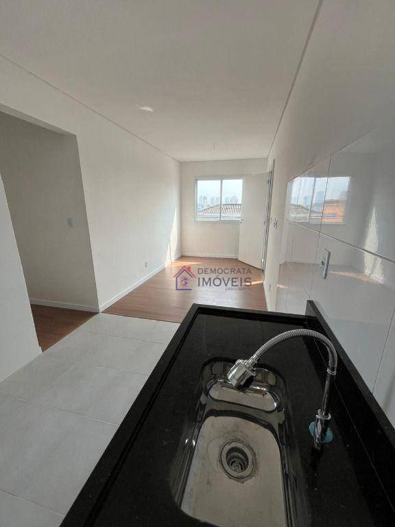 Apartamento à venda com 2 quartos, 41m² - Foto 1