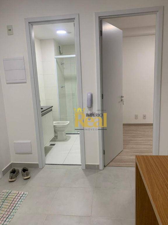 Apartamento para alugar com 2 quartos, 37m² - Foto 13