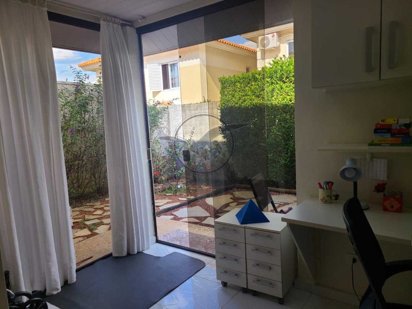 Casa de Condomínio para alugar com 3 quartos, 170m² - Foto 9
