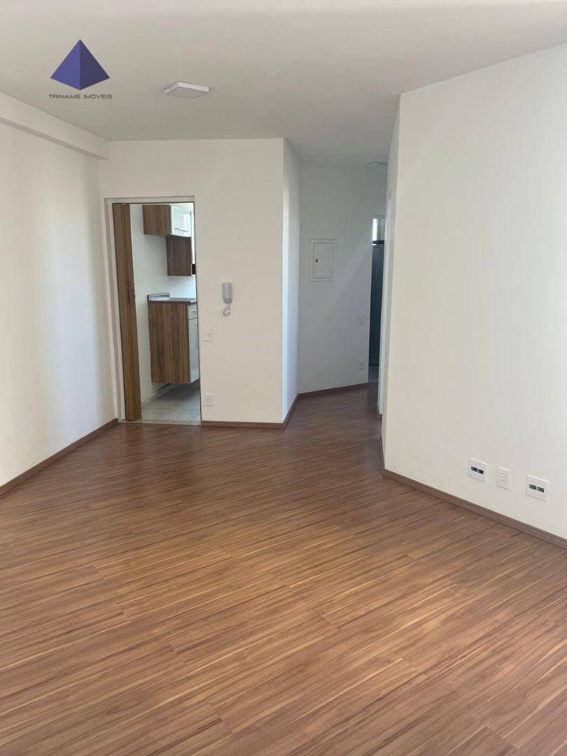 Apartamento para alugar com 2 quartos, 65m² - Foto 8