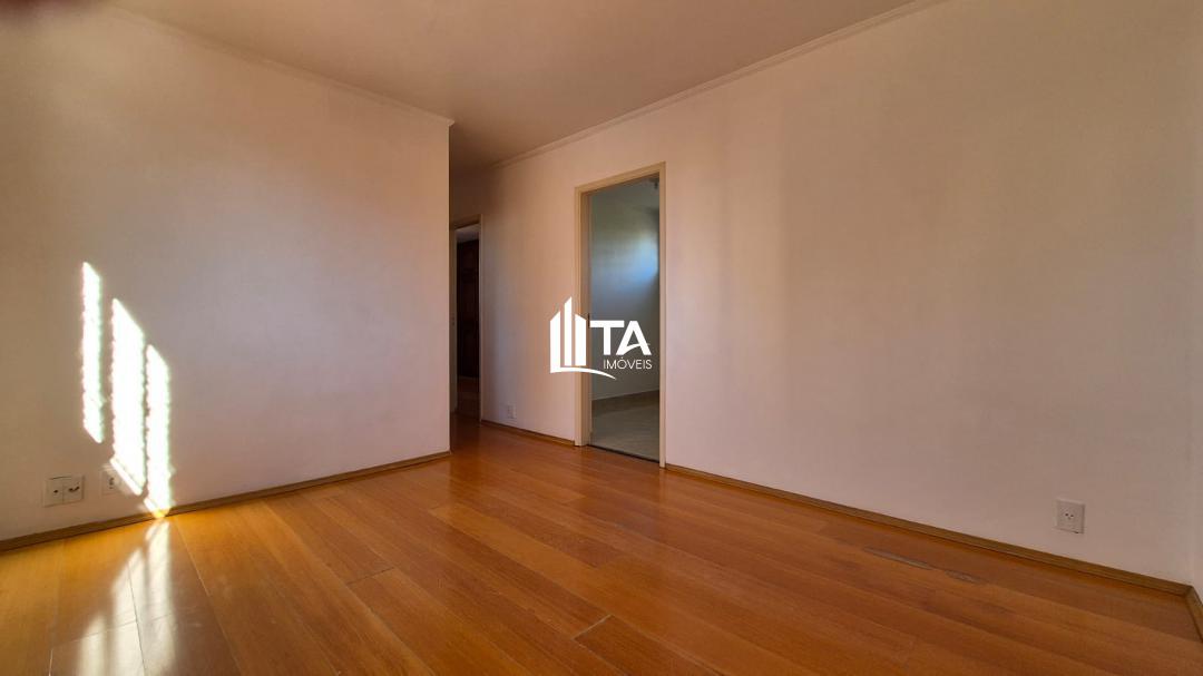 Apartamento à venda com 2 quartos, 65m² - Foto 3