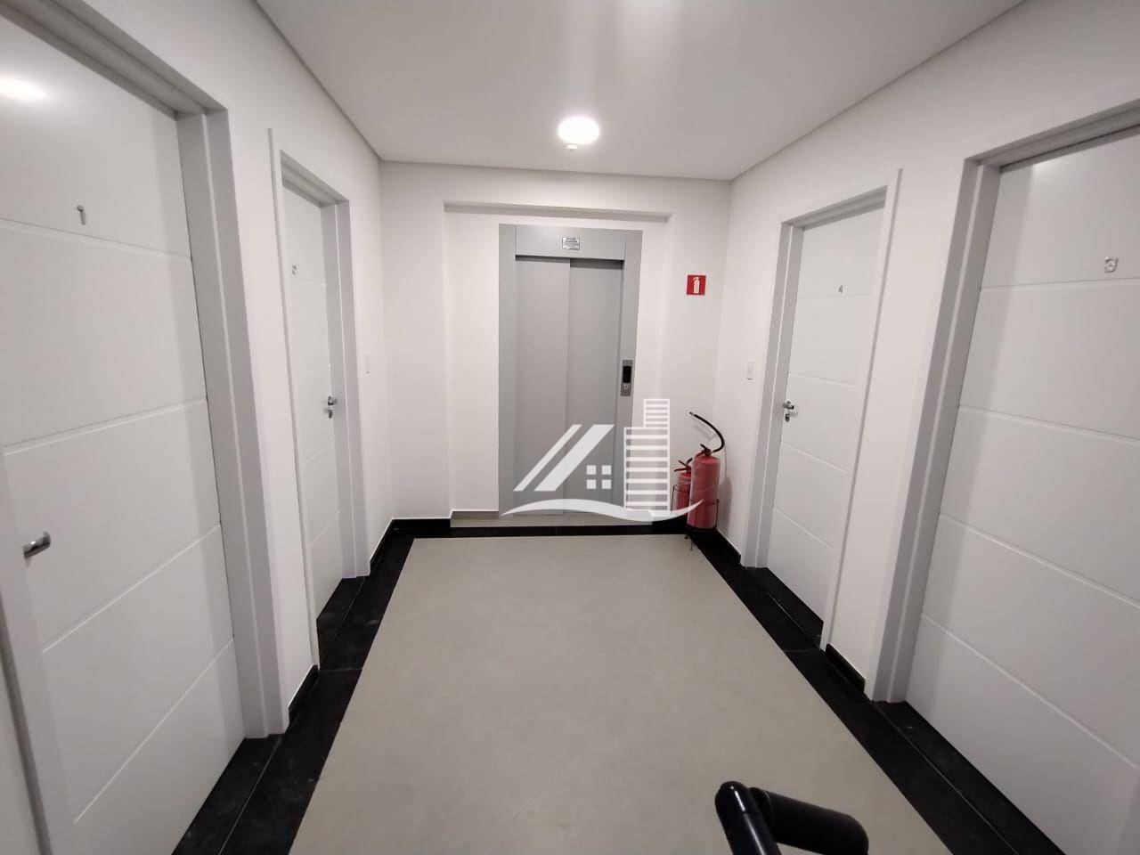 Apartamento à venda com 2 quartos, 62m² - Foto 9