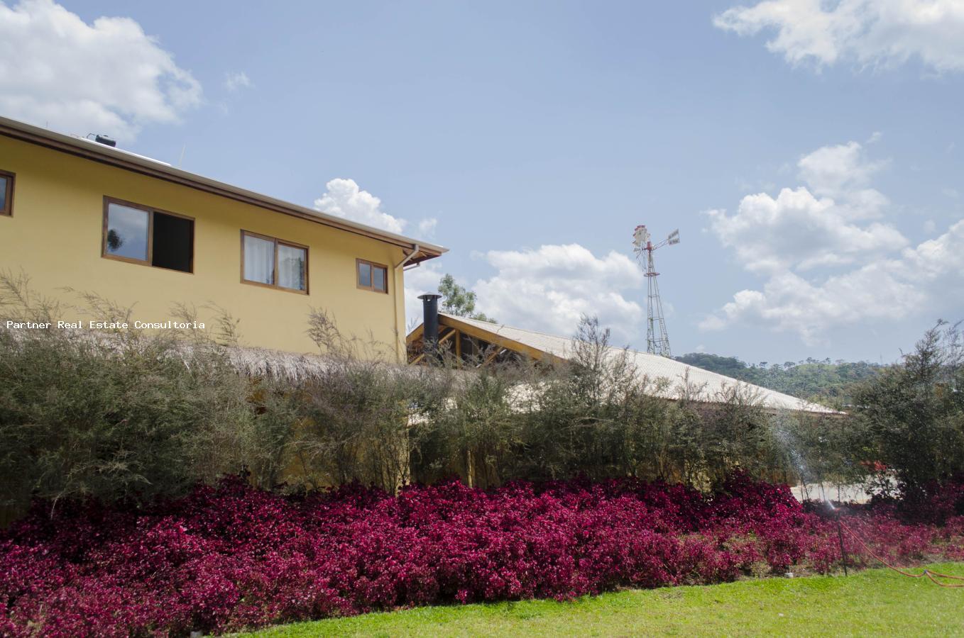 Chácara à venda com 5 quartos, 4m² - Foto 14