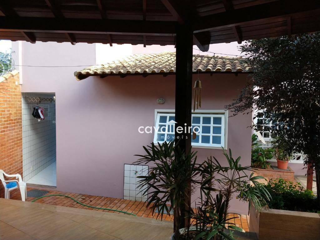 Casa à venda com 4 quartos, 158m² - Foto 28