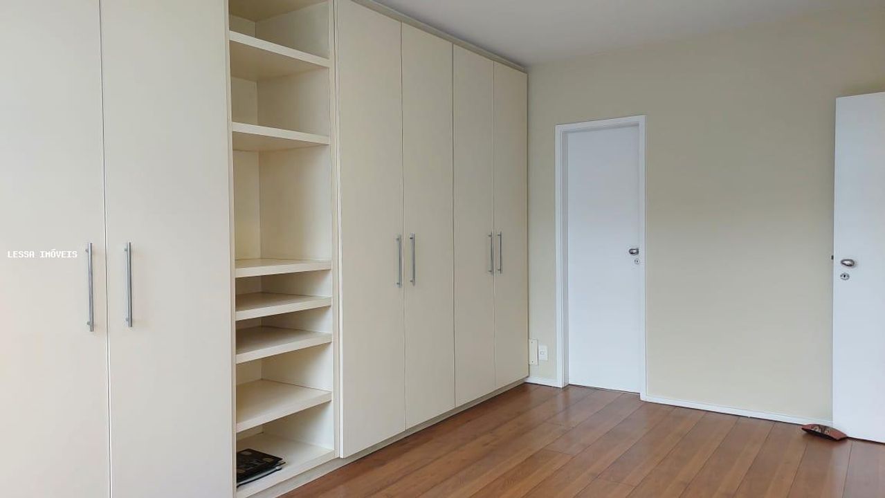 Apartamento à venda com 4 quartos, 200m² - Foto 10