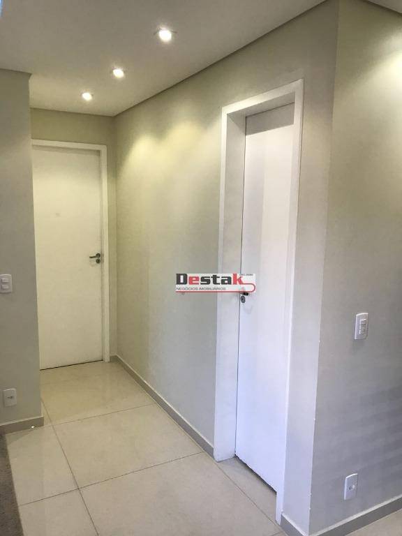 Apartamento à venda com 3 quartos, 60m² - Foto 35