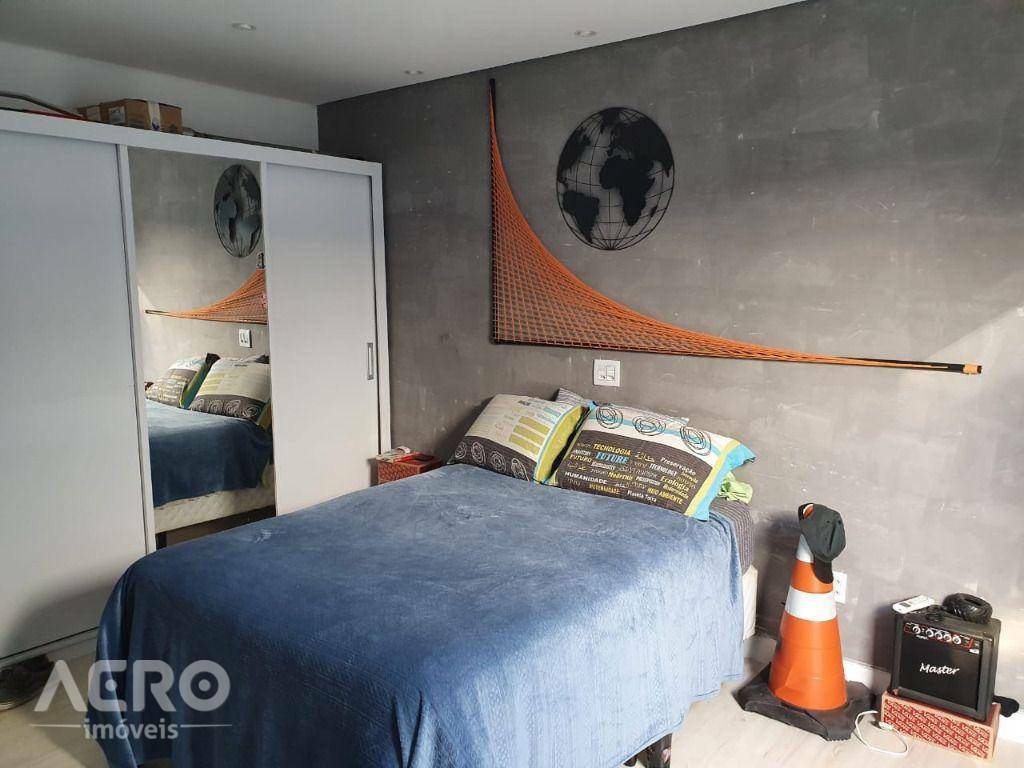 Casa de Condomínio à venda com 3 quartos, 210m² - Foto 15