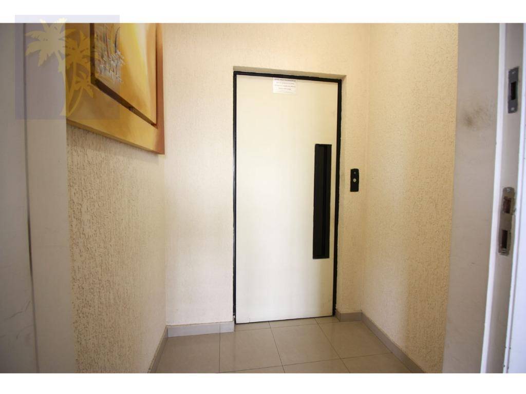 Apartamento à venda com 3 quartos, 140m² - Foto 20