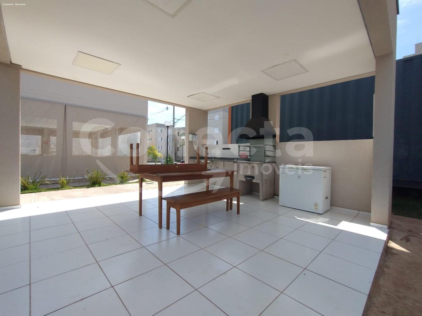 Apartamento à venda com 2 quartos, 42m² - Foto 18