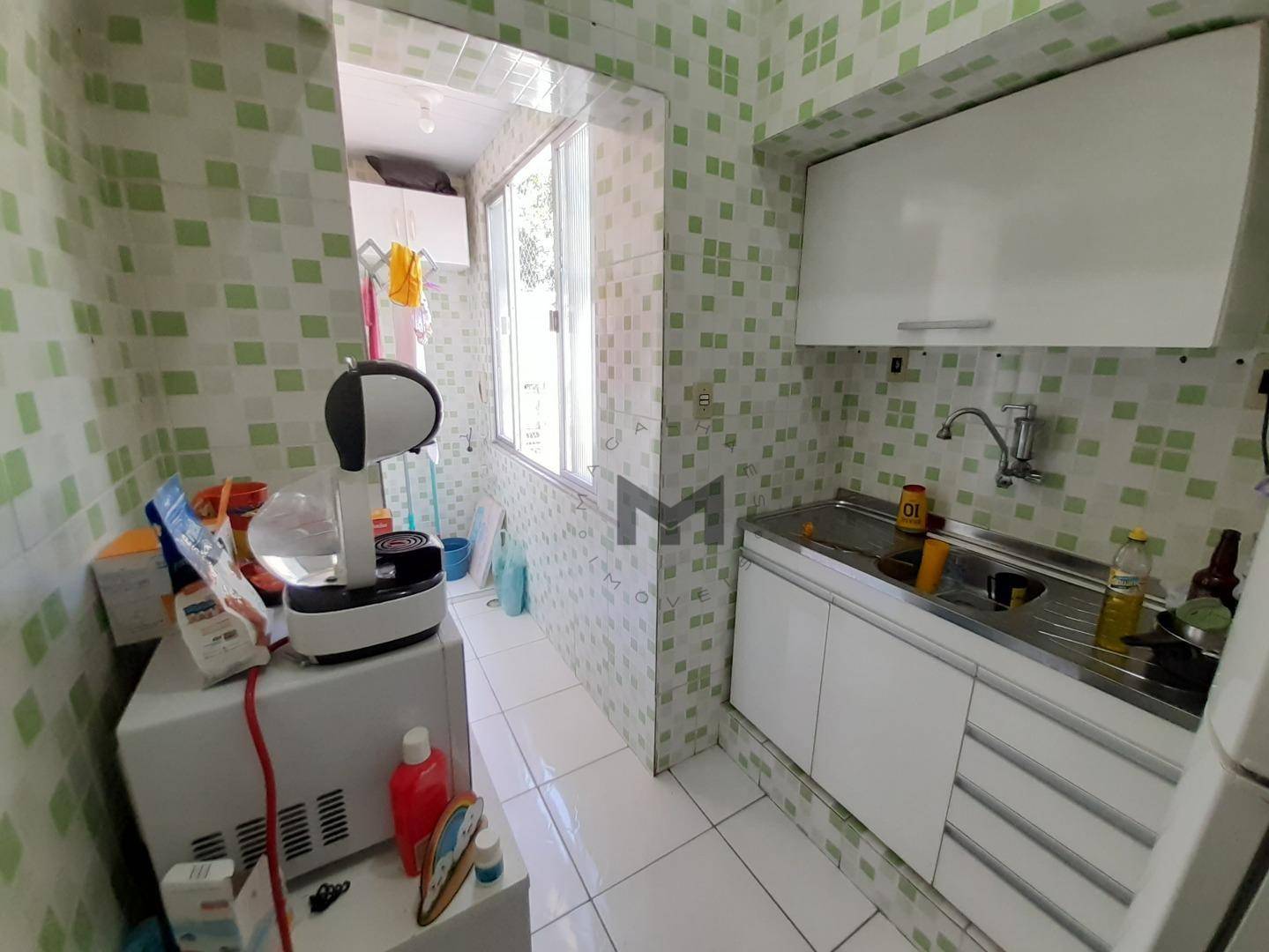 Apartamento à venda com 2 quartos, 60m² - Foto 3