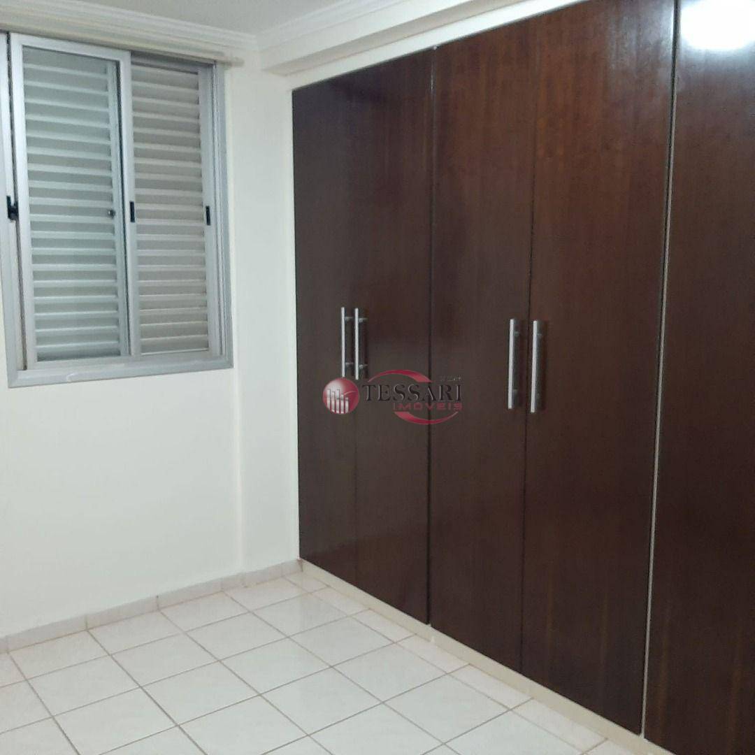 Apartamento à venda com 2 quartos, 65m² - Foto 9