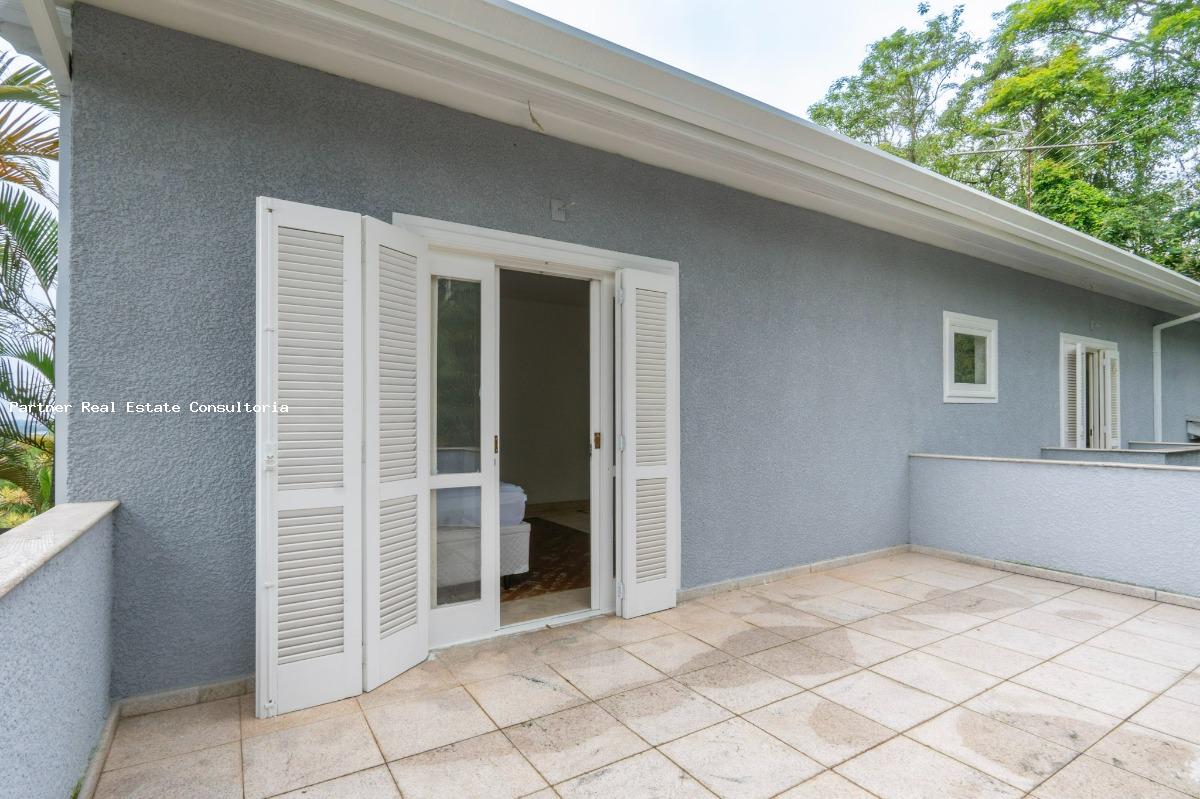 Casa à venda com 6 quartos, 1918m² - Foto 38