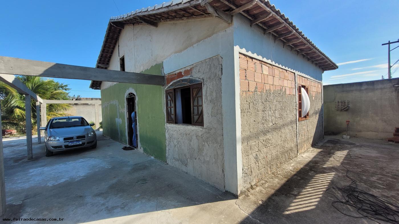 Casa à venda com 2 quartos, 100m² - Foto 1