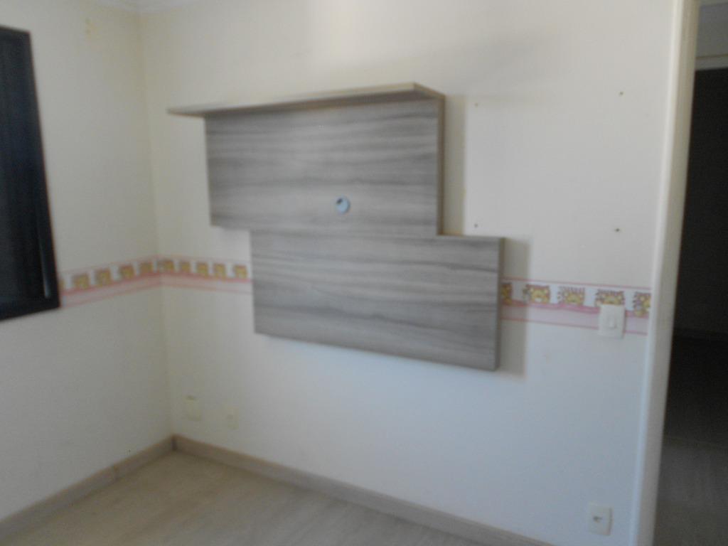 Apartamento para alugar com 2 quartos, 62m² - Foto 9