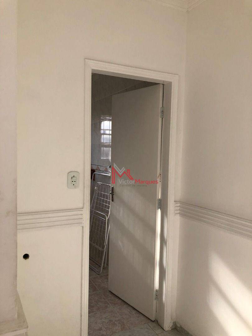 Apartamento à venda com 5 quartos, 210m² - Foto 4