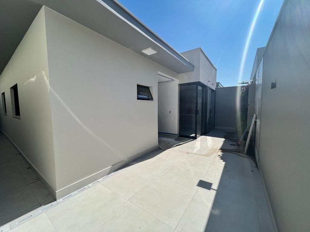 Casa à venda com 3 quartos, 165m² - Foto 7