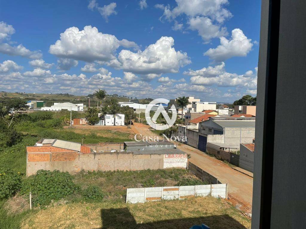 Apartamento à venda com 3 quartos, 87m² - Foto 1