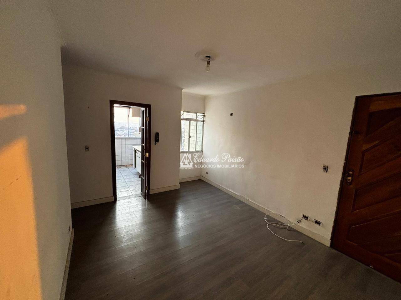 Apartamento à venda com 2 quartos, 49m² - Foto 2