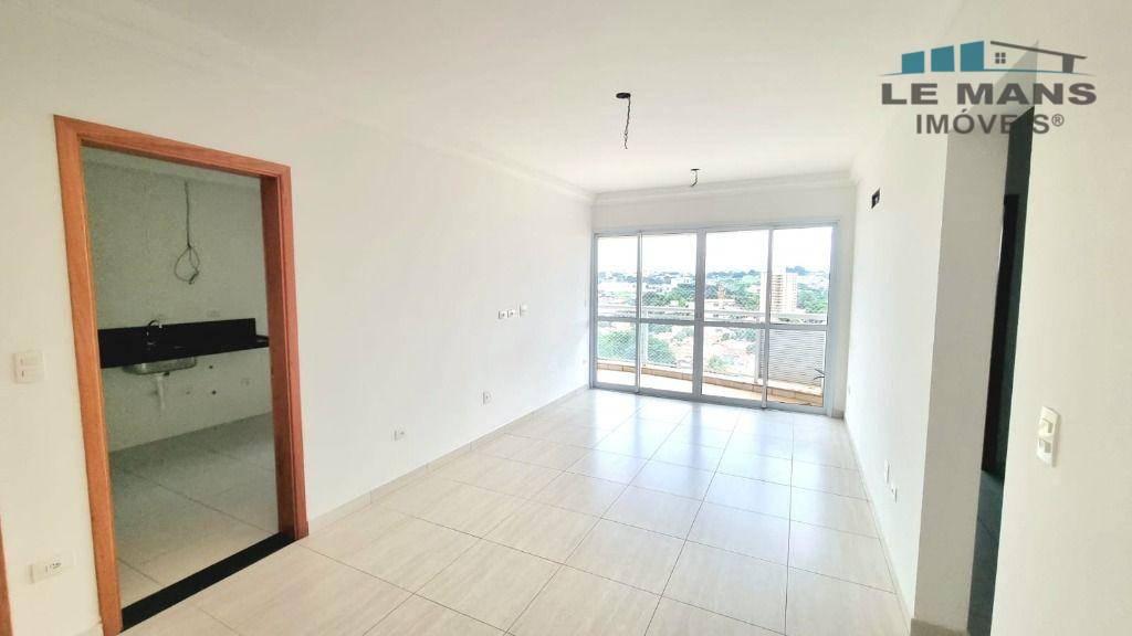 Apartamento à venda com 3 quartos, 98m² - Foto 1