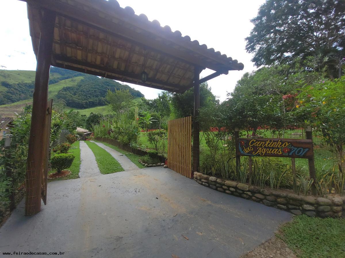 Fazenda à venda com 3 quartos, 300m² - Foto 2