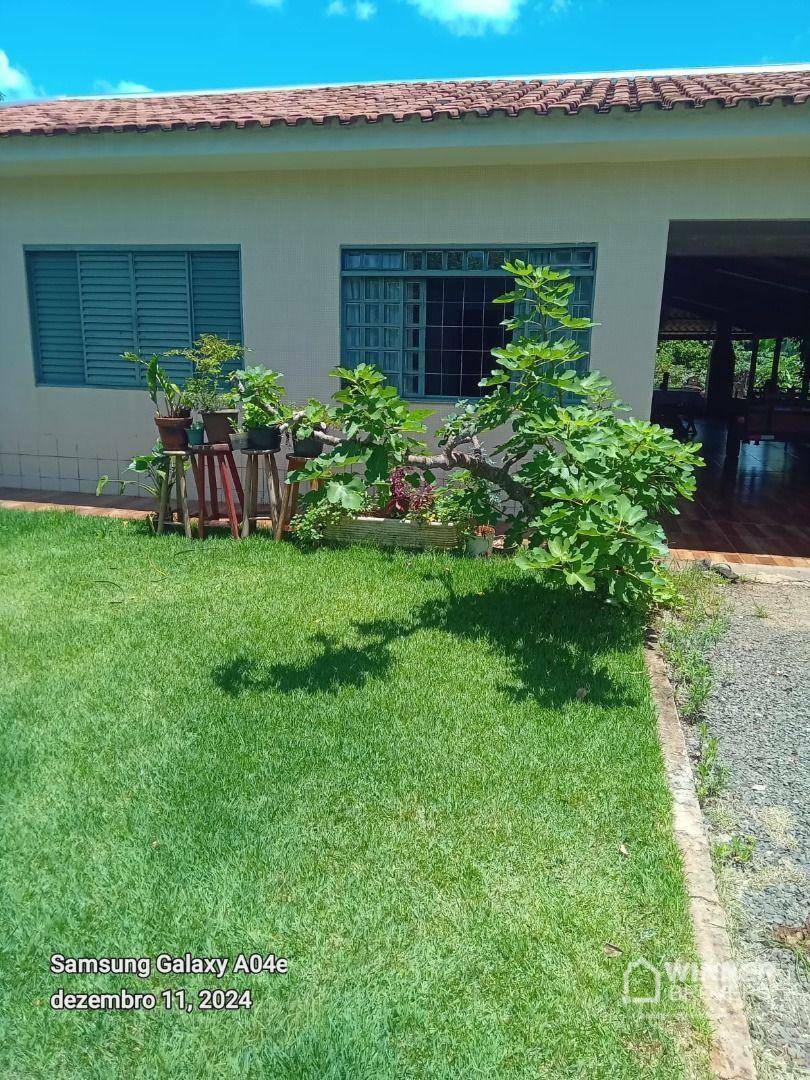 Chácara à venda com 3 quartos, 118m² - Foto 1