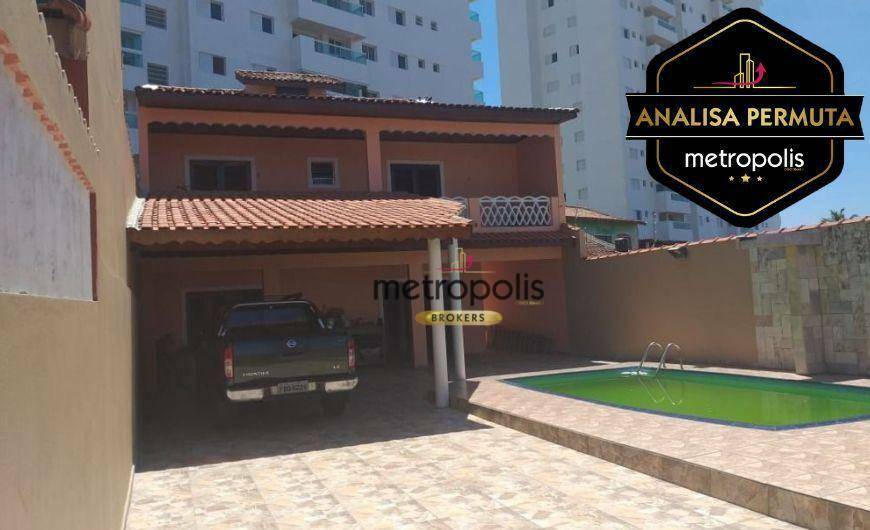 Sobrado à venda com 4 quartos, 246m² - Foto 1