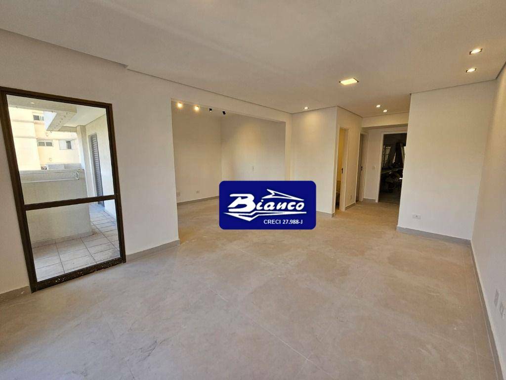 Apartamento à venda com 3 quartos, 130m² - Foto 1