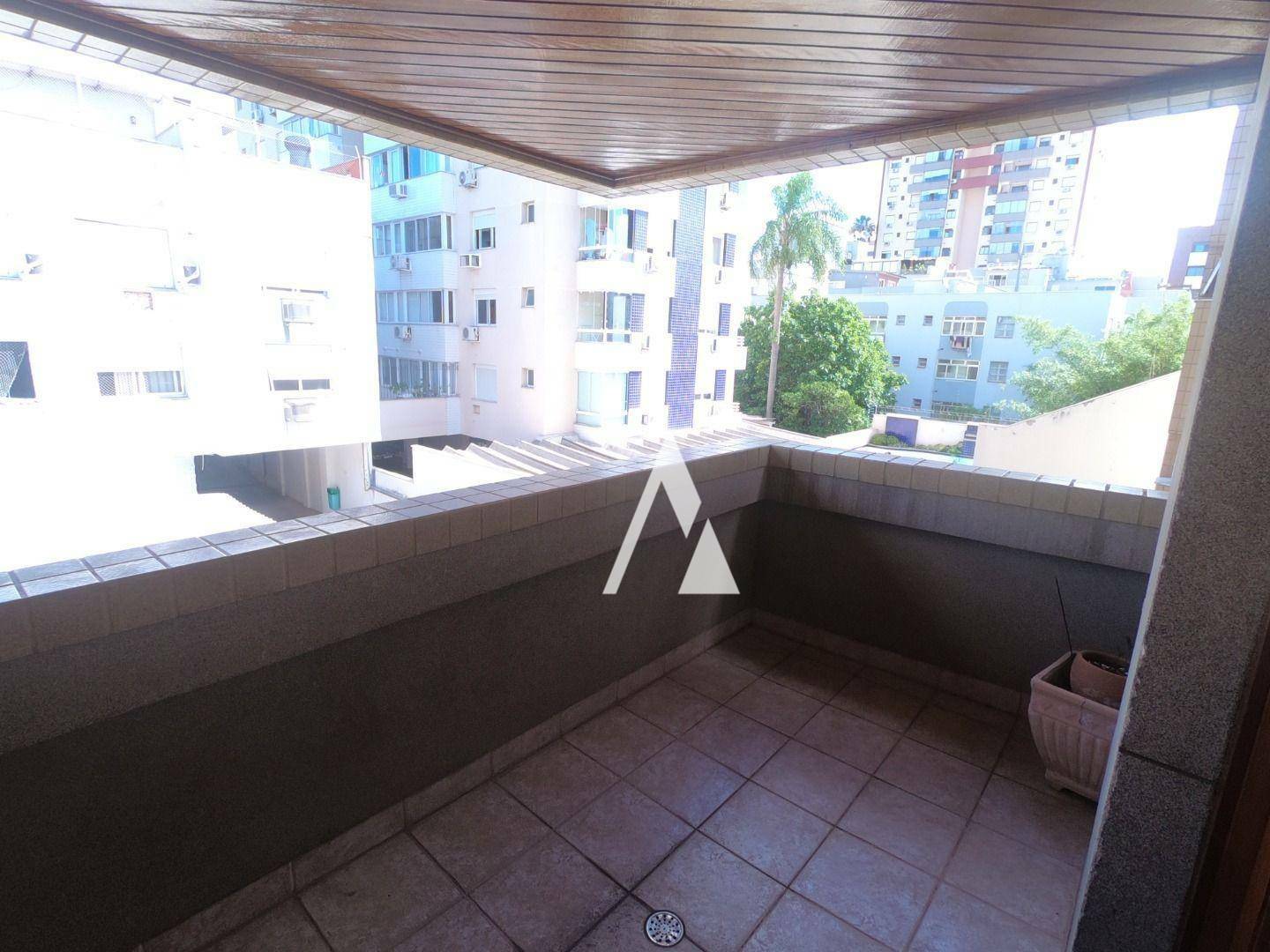 Apartamento para alugar com 2 quartos, 75m² - Foto 18