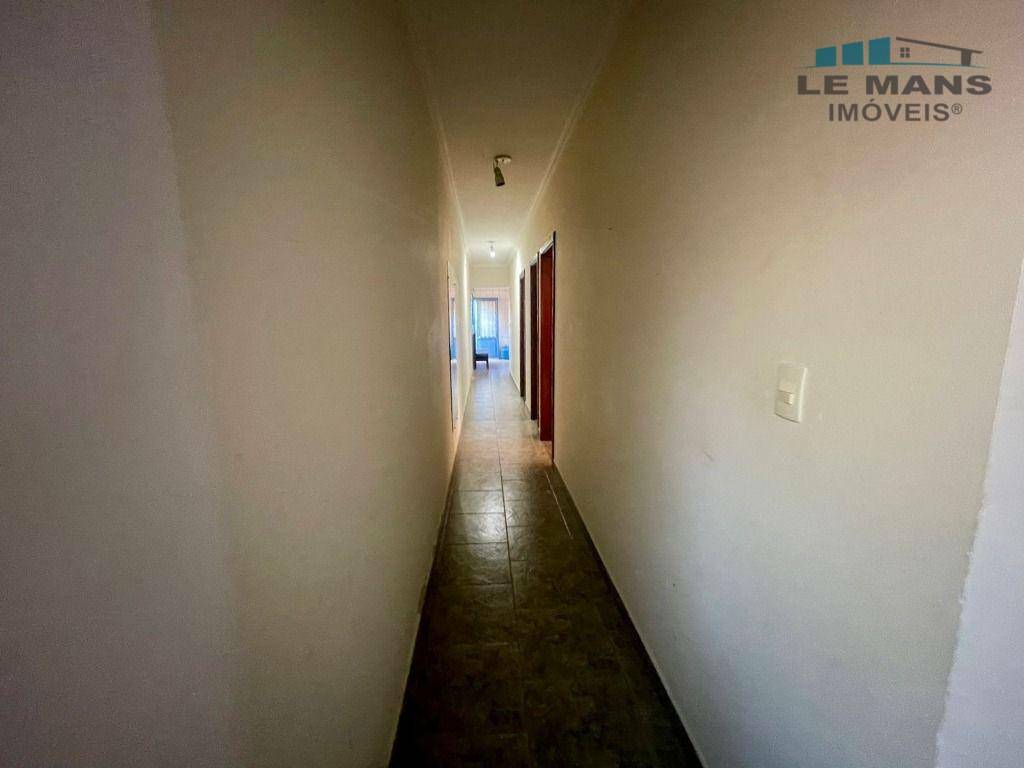 Chácara à venda com 3 quartos, 208m² - Foto 20