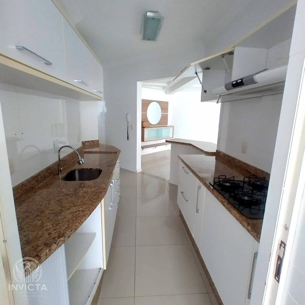 Apartamento à venda com 3 quartos, 105m² - Foto 4