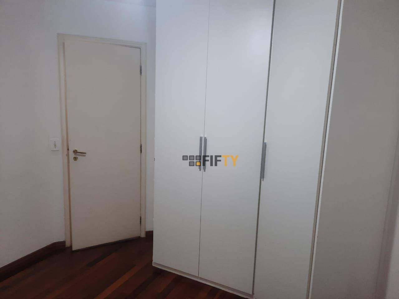 Apartamento para alugar com 2 quartos, 63m² - Foto 12