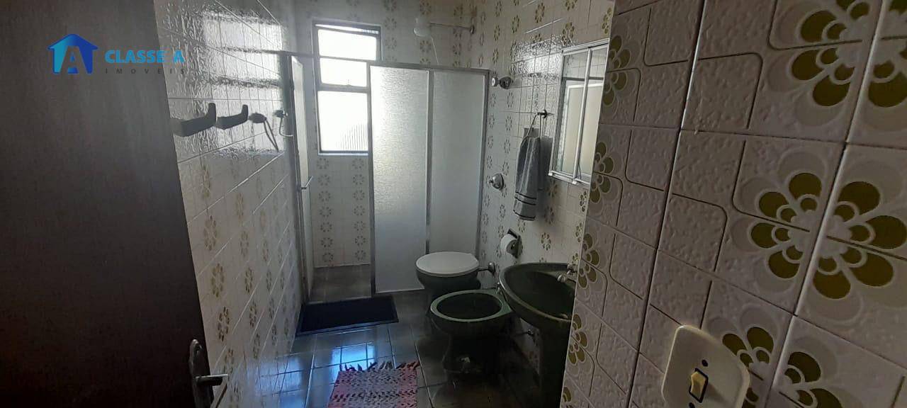 Apartamento à venda com 3 quartos, 135m² - Foto 13