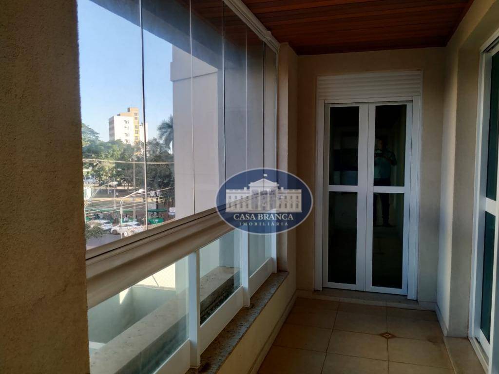 Apartamento para alugar com 4 quartos, 298m² - Foto 6