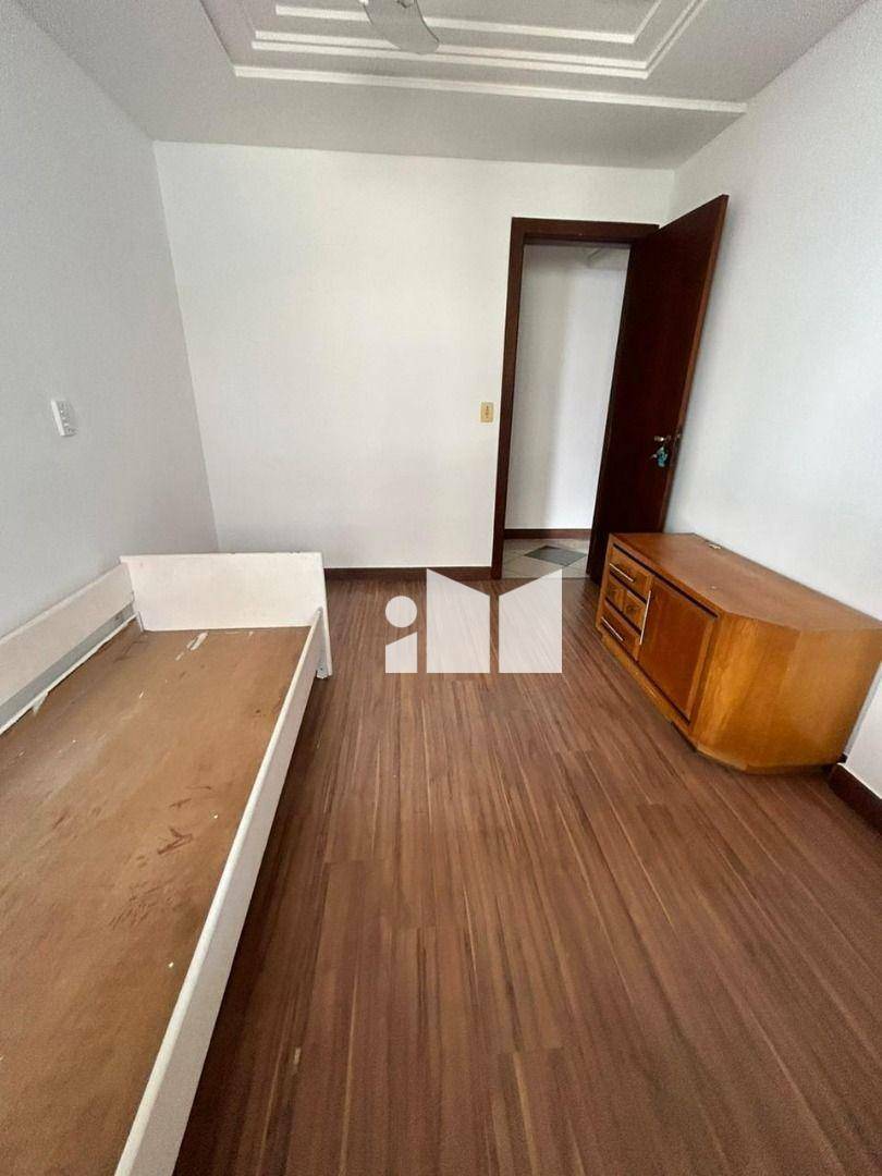 Apartamento à venda com 4 quartos, 184m² - Foto 14