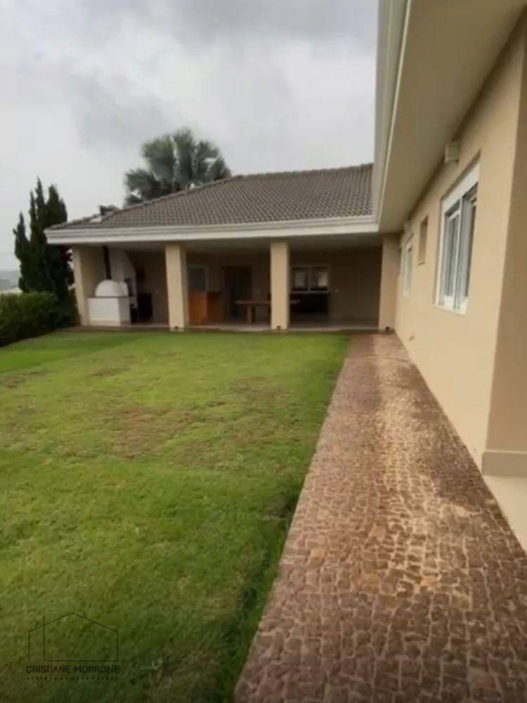 Casa de Condomínio à venda com 3 quartos, 335m² - Foto 2