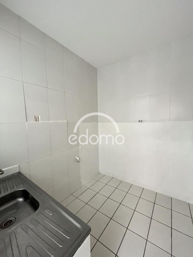 Apartamento para alugar com 1 quarto, 60m² - Foto 12