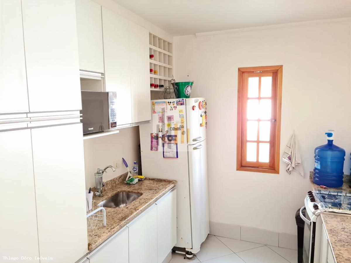 Casa à venda com 2 quartos, 174m² - Foto 17