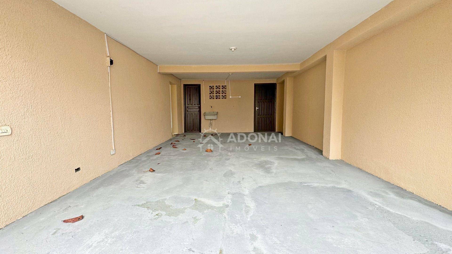 Casa à venda com 5 quartos, 210m² - Foto 19