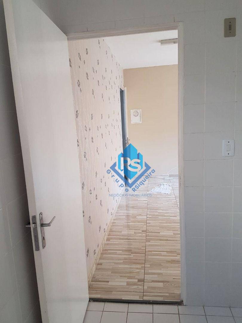 Apartamento à venda com 2 quartos, 55m² - Foto 14