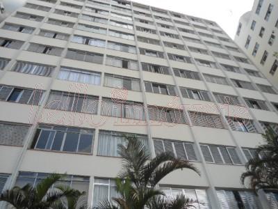 Apartamento para alugar com 3 quartos, 128m² - Foto 2