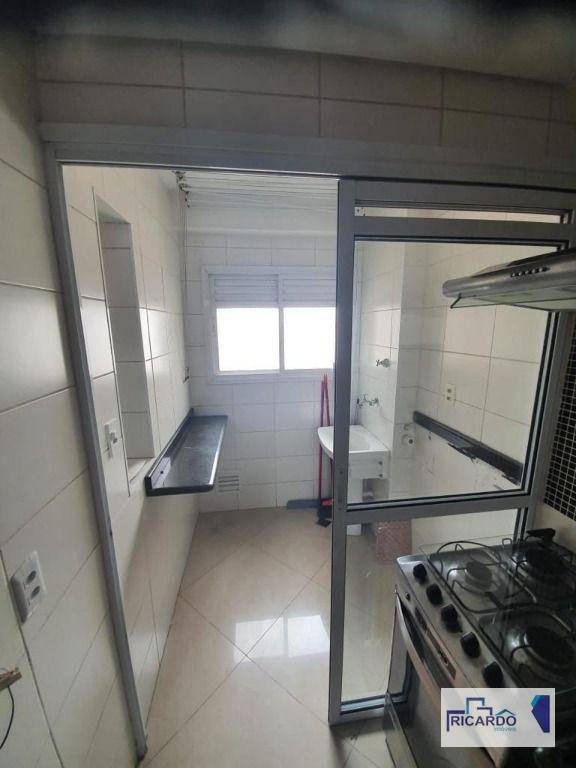 Apartamento à venda com 3 quartos, 64m² - Foto 15