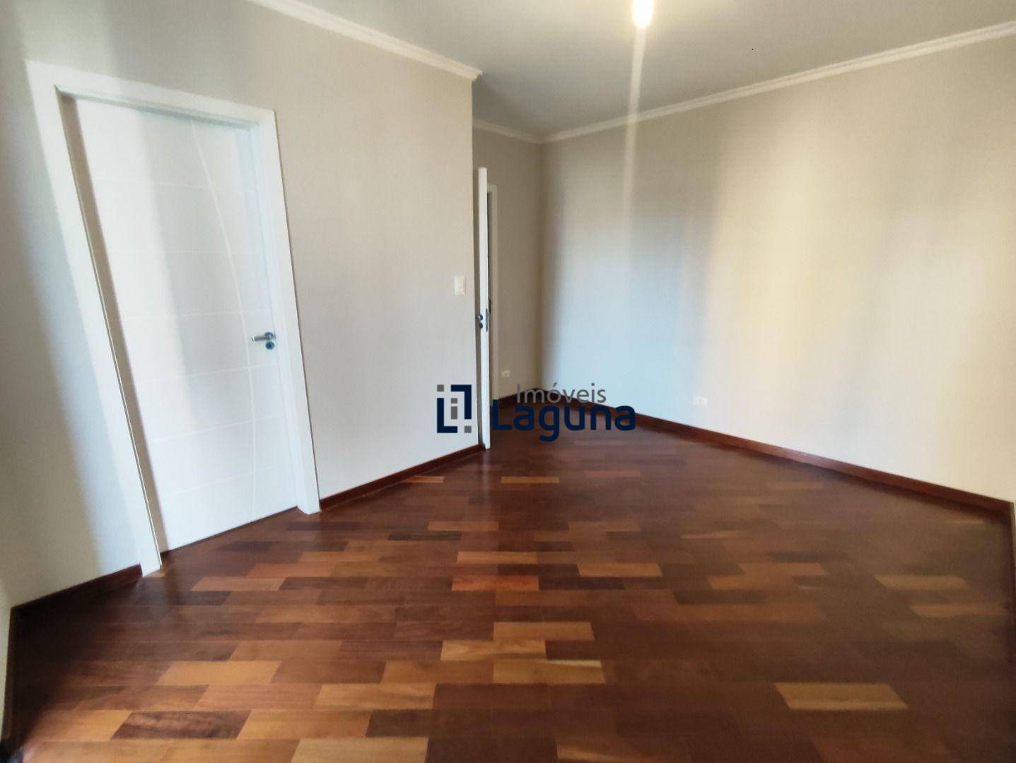 Apartamento à venda e aluguel com 3 quartos, 160m² - Foto 32
