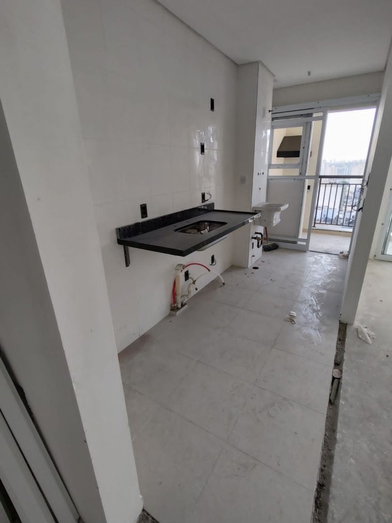 Apartamento à venda com 2 quartos, 63m² - Foto 12