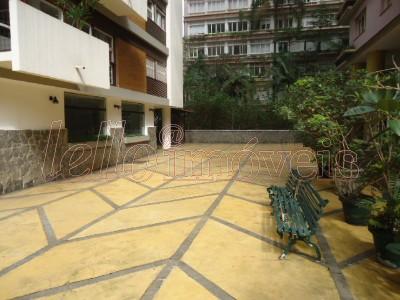 Apartamento para alugar com 3 quartos, 150m² - Foto 24