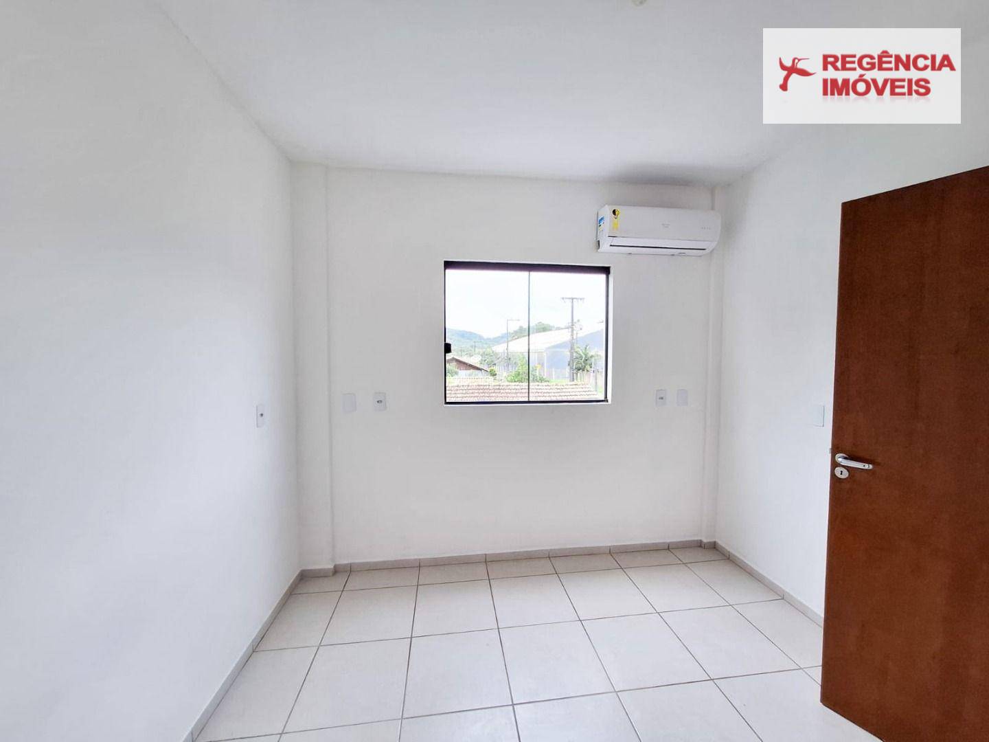 Apartamento à venda com 2 quartos, 46m² - Foto 4