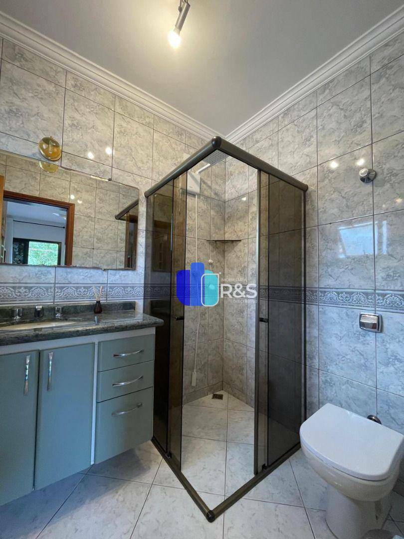 Casa de Condomínio para alugar com 4 quartos, 393m² - Foto 45