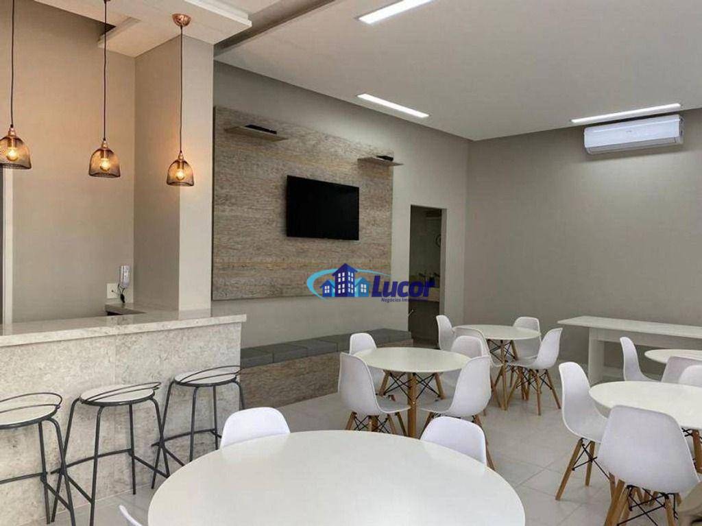 Apartamento para alugar com 3 quartos, 70m² - Foto 13